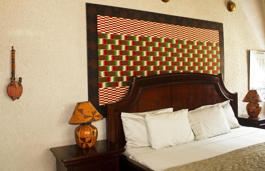 Four Villages Inn Kumasi Esterno foto