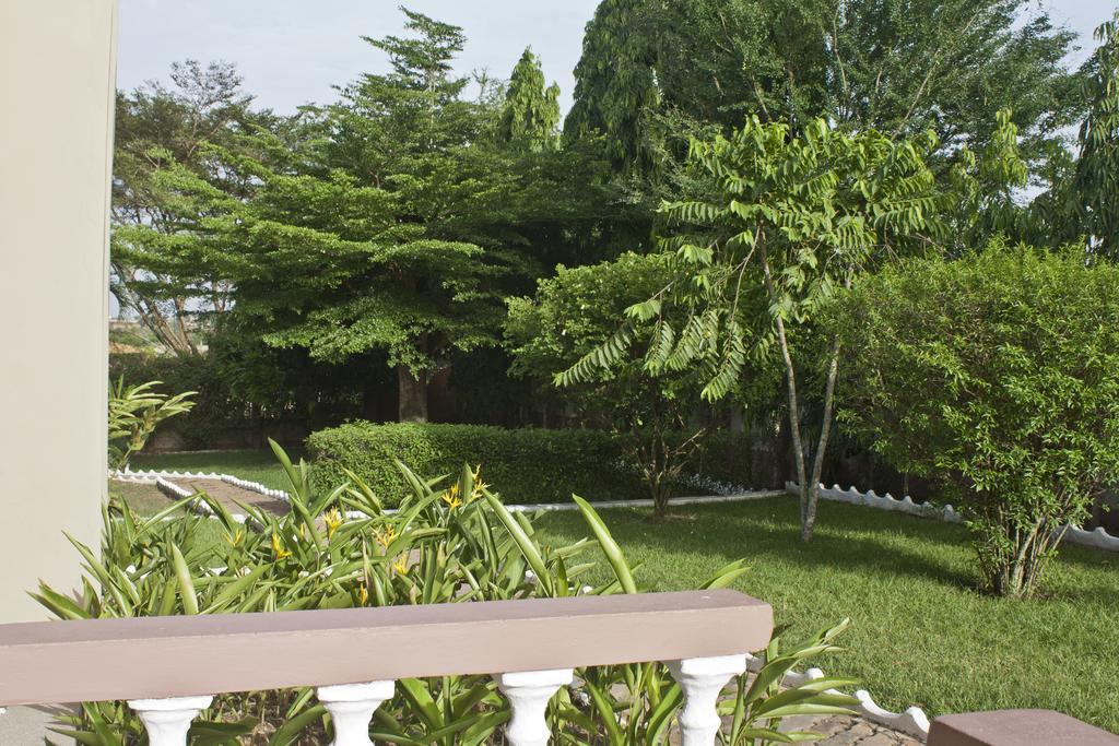 Four Villages Inn Kumasi Esterno foto